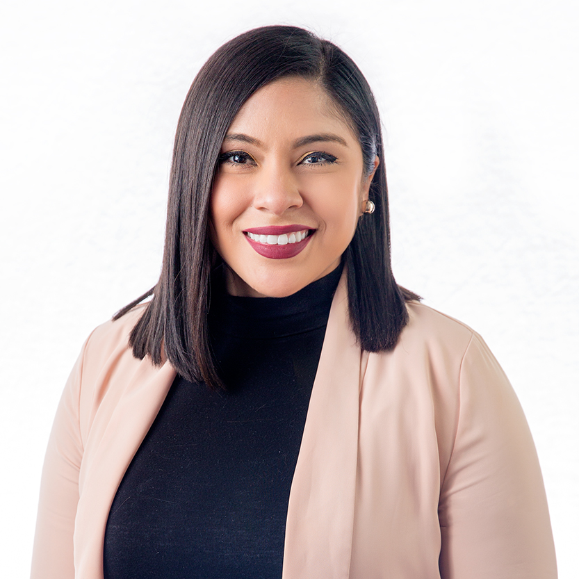 profile photo of lynsdey hernandez paralegal at kelly legal group